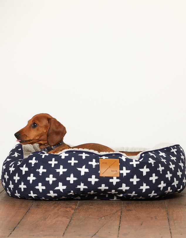 Mog & Bone - 4 Seasons Reversible Circular Dog Bed - Navy Cross Print