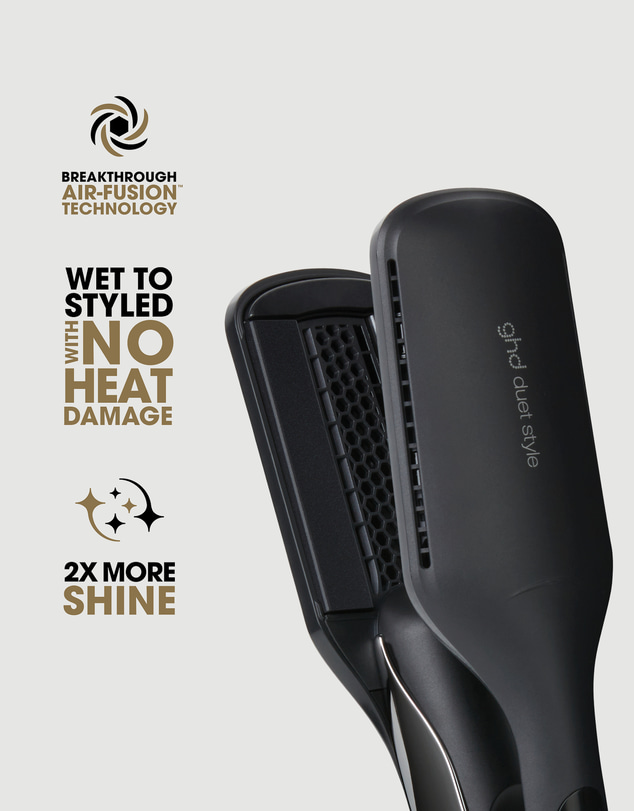 ghd - duet style 2 in 1 Hot Air Styler Gift Set in Black ( Valued at $702)