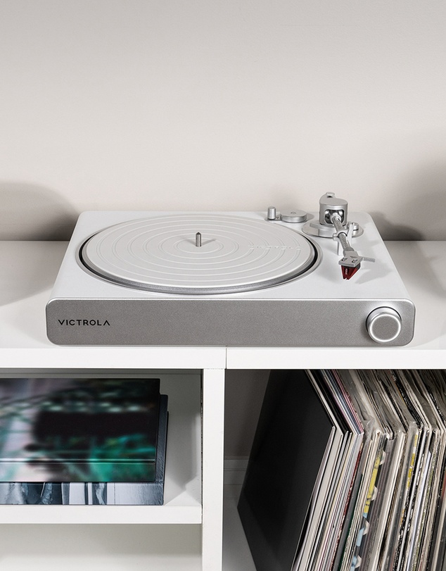 Victrola - Victrola Stream Pearl Wi-Fi & Bluetooth Turntable - White/Silver