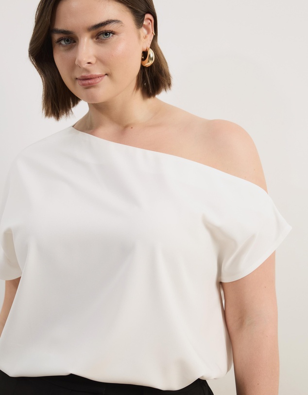 Atmos&Here Curvy - Willow Off Shoulder Top