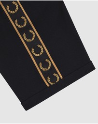 Fred Perry - Contrast Tape Ringer T-Shirt