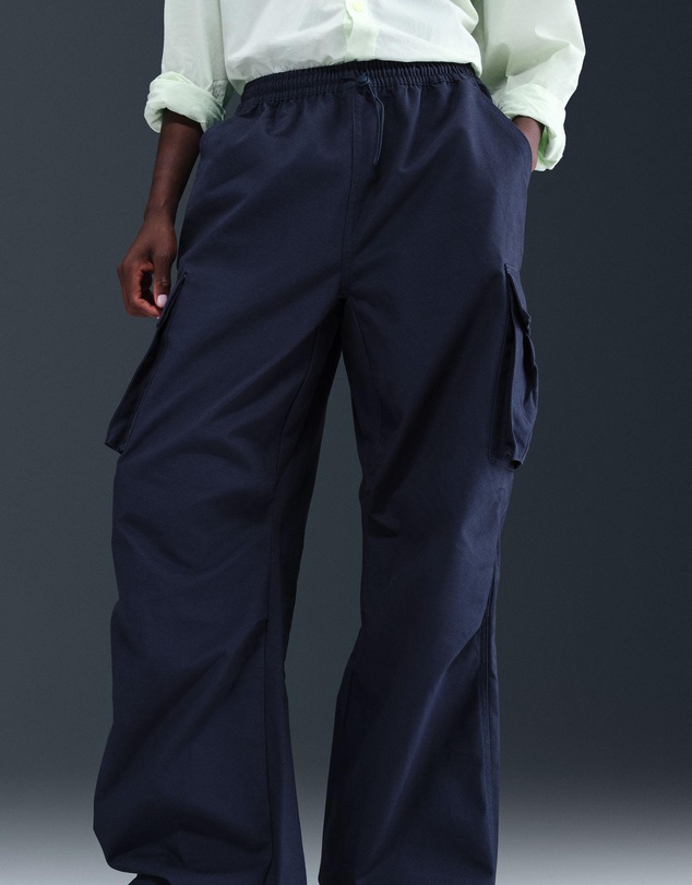 Nike - Sportswear Mid-Rise Oversized Woven Cargo Pants