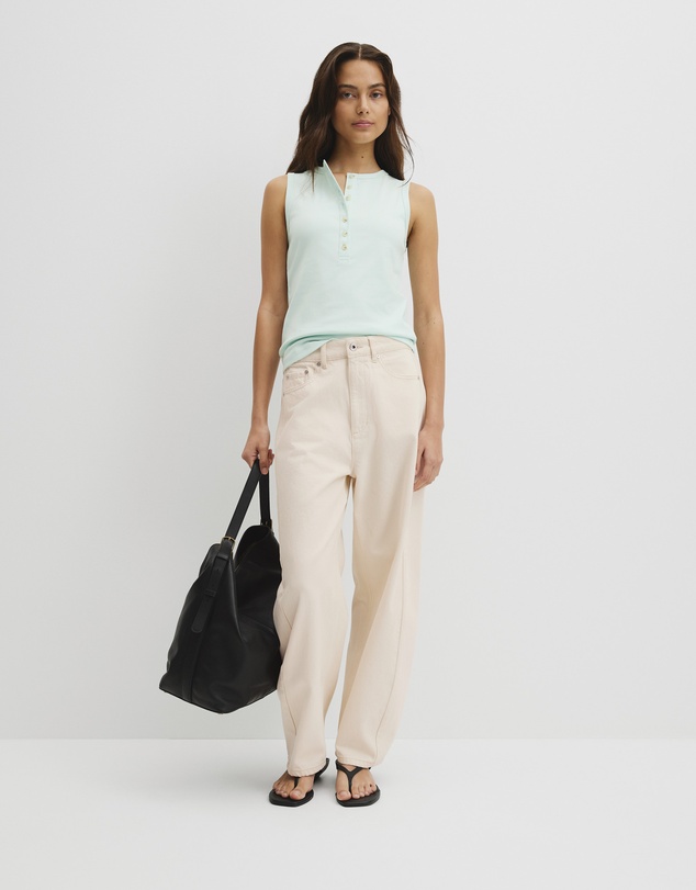 Country Road - Henley Tank