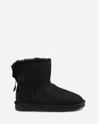 Ozwear Connection Uggs - Ugg Classic Mini Bailey Bow Boots (Water Resistant)
