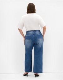 City Chic - Plus size Harley Fit Harriet Wide Leg Short Jean - light wash