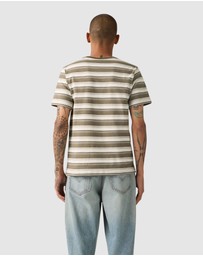 Levi's - Original Housemark T-Shirt