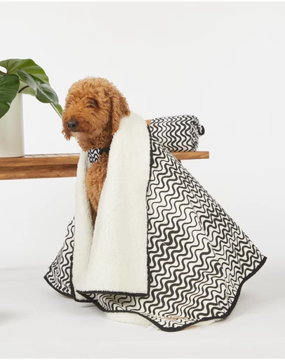 Mog & Bone - Dog Fleece Pet Blanket - Black Wave