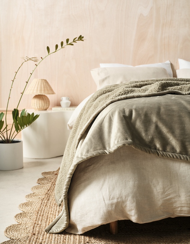 Linen House - Sena Blanket