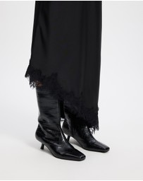 AERE - Maria Leather Kitten Heel Boots