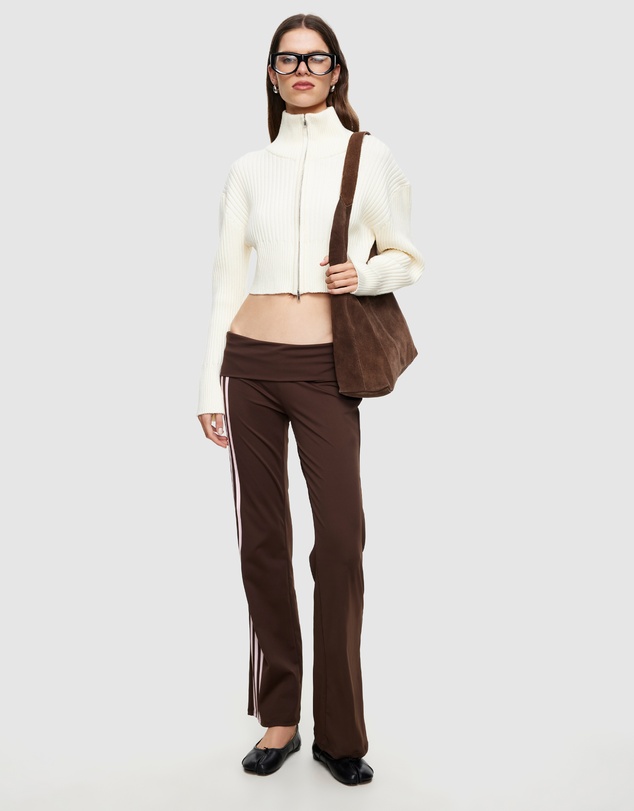 Lioness - Priority Knit