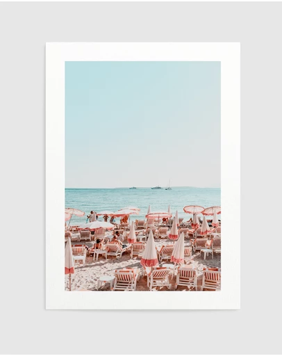 Olive et Oriel - Seaside Antibes Art Print