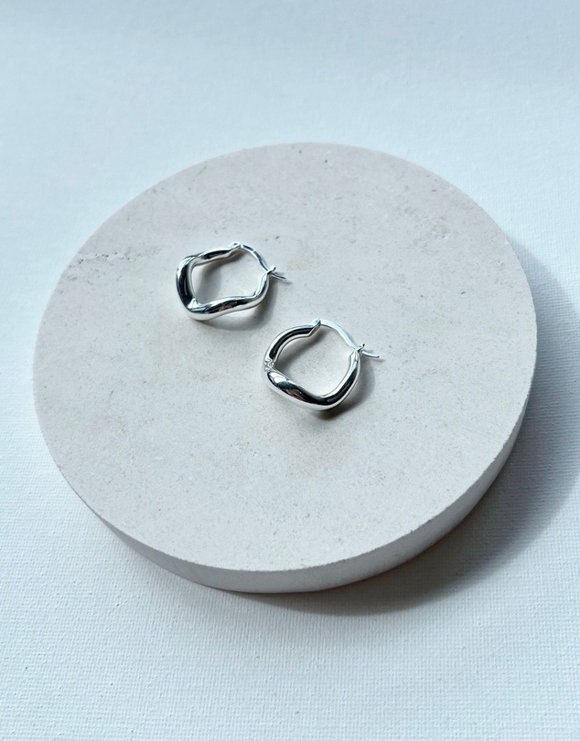 SAINT VALENTINE - Wabi Sabi Hoops - Silver