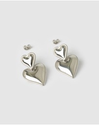 Izoa - Tana Heart Stud Earrings