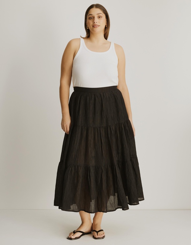 Atmos&Here Curvy - Clara Plisse Tiered Maxi Skirt