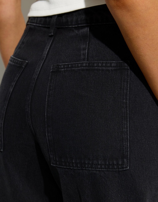 Dazie - Austin Mid Rise Barrel Jorts