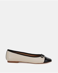 Miss Sofie - Landon Flats