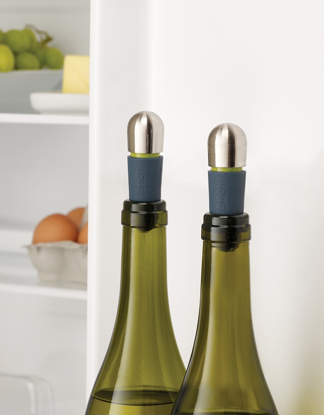 Joseph Joseph - BarWise™ Set of 2 Twist-lock Wine Stoppers (Blue)