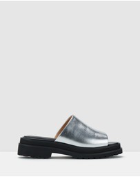 Rollie - Slide Step Flat
