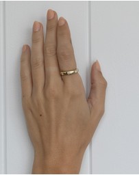 Luna Rae - Solid Gold - Esme Ring