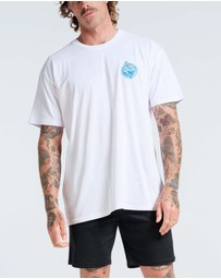 Vacancy Co - Perfect Catch Tee