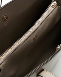 GUESS - Meridian II Girlfriend Tote