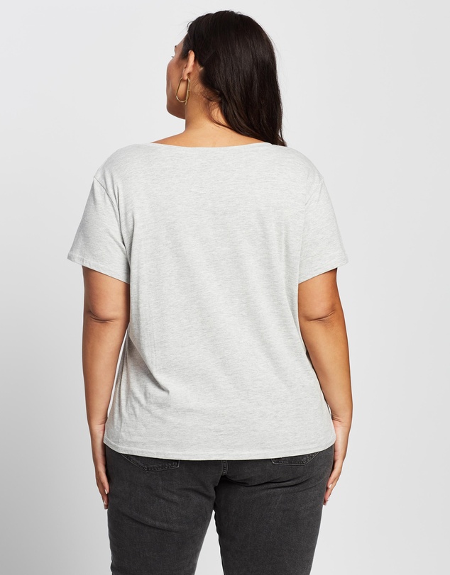 Atmos&Here Curvy - Organic Cotton V-Neck Tee