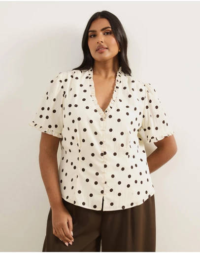 Atmos&Here Curvy - Meadow V Neck Ruffle Blouse
