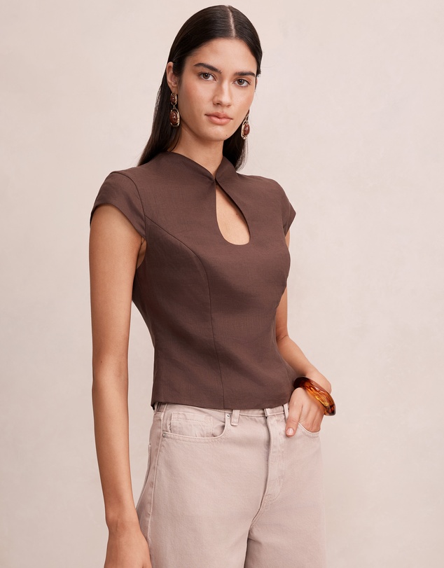 Forever New - Ayla Keyhole Linen Top