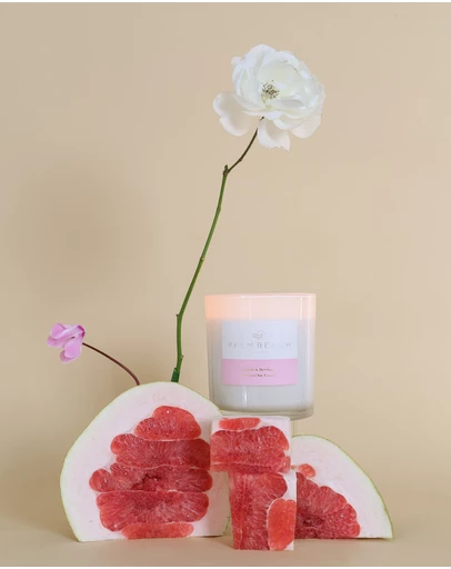 Palm Beach Collection - Pomelo & Dewberry Scented Candle 420g