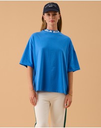 Araminta James - A James Tee