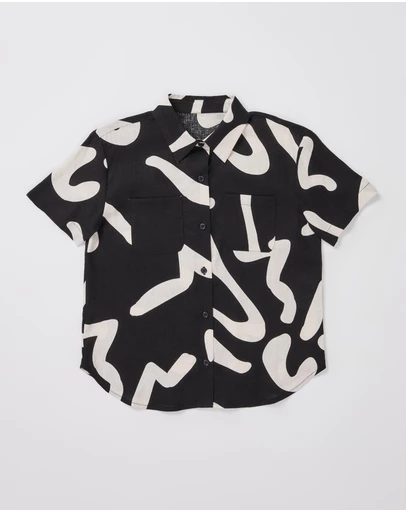 Subtitled - Teen Girls Charlie Swirl Short Sleeve Shirt