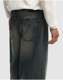 Cotton On - Super Baggy Jeans