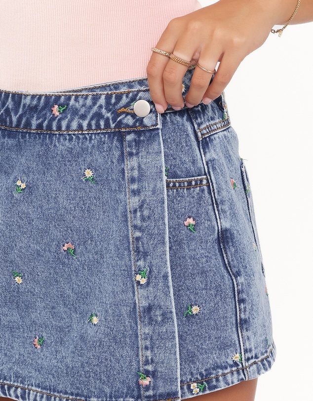 Petal & Pup - Evanna Denim Skort - Embroidery Medium Wash