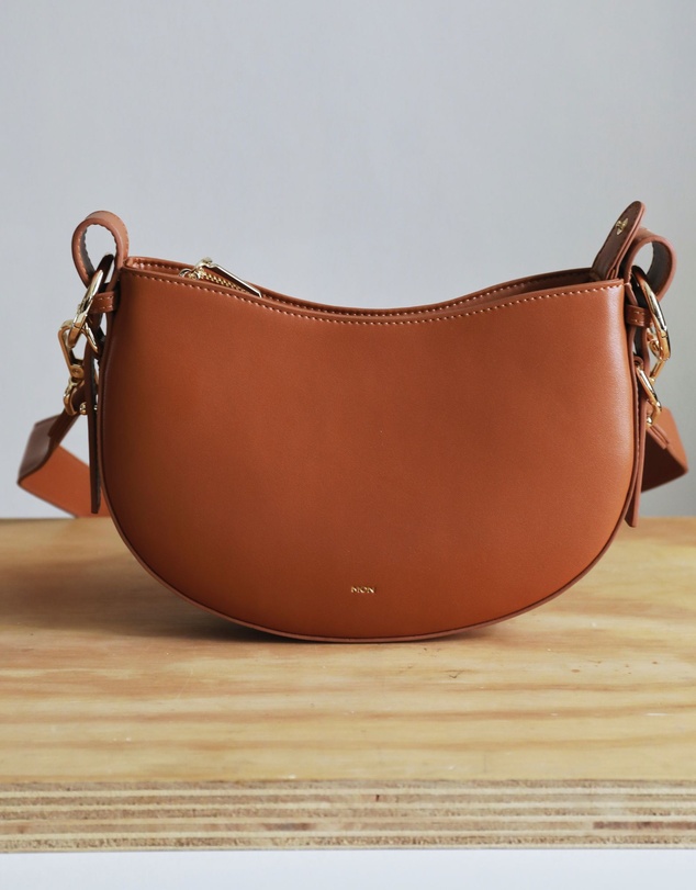Mon Purse - Smooth Leather Saddle Bag