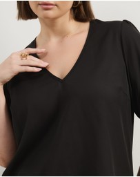 Atmos&Here Curvy - Aurelia V-Neck Puff Sleeve Blouse