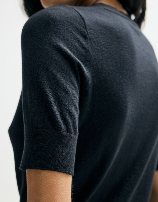 Minima Esenciales - Rilo Organic Cotton Cashmere V Neck