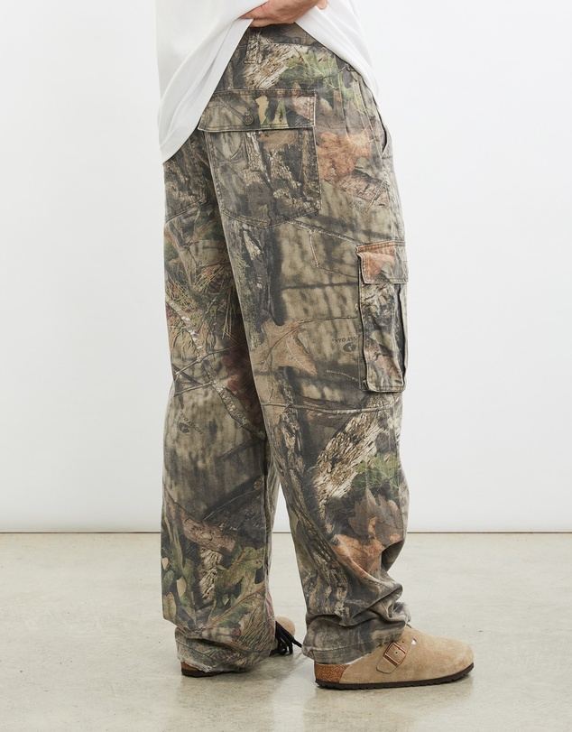 Vintage by The Real Deal - Pre Loved - Vintage Mossy Oak Realtree Camo Cargo Pants