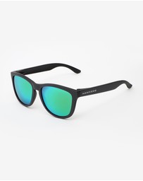 Hawkers Co - HAWKERS - Polarized Black Emerald ONE CARBONO  Sunglasses for Men and Women UV400