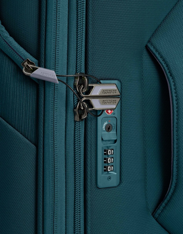 American Tourister - Applite 5 Ultralight Check-In Extra Large 72Cm Expandable 2.6Kg Suitcase