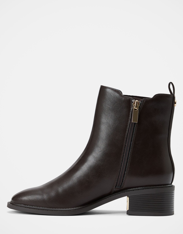 Forever New - Imogen Chelsea Boots