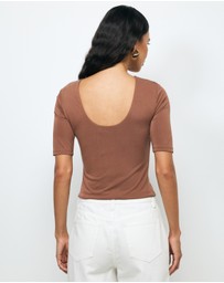 AERE - Kora Scoop Back Top