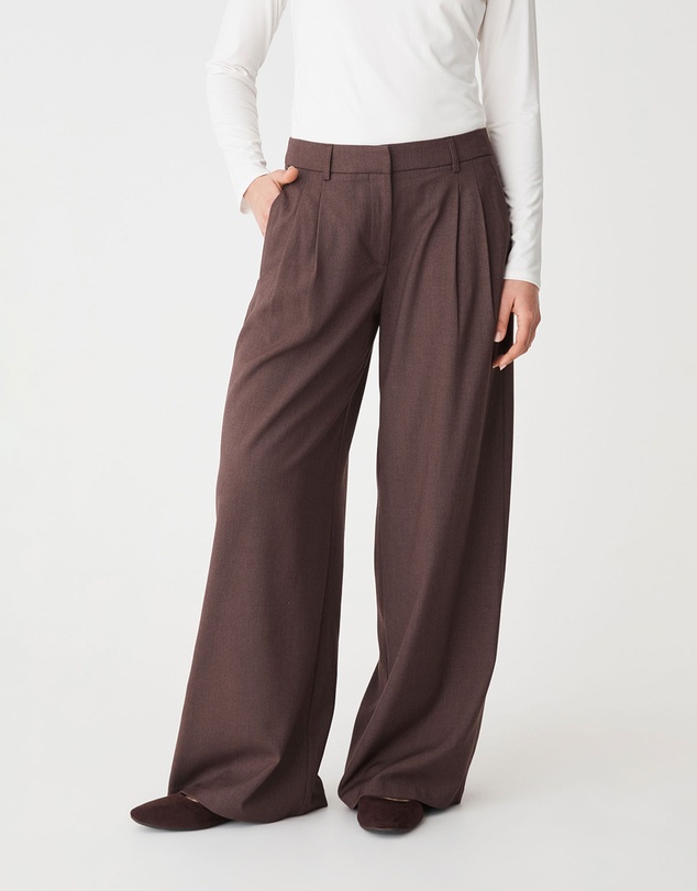 Forcast - Arden Mid Rise Pleated Pants