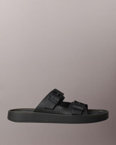 TRIPLE BLACK