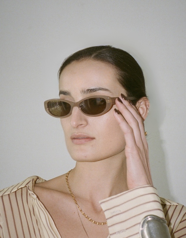 Salana - The Helena Frame