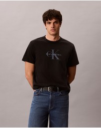 Calvin Klein Jeans - Acid Wash Monologo Graphic Relaxed T-Shirt