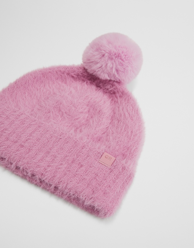 Country Road - Fluffy Knit Beanie