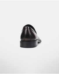 Julius Marlow - Wager - Men's