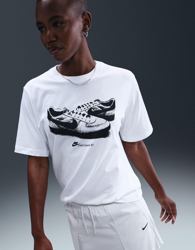 Nike - Sportswear Loose T-Shirt