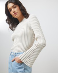 Atmos&Here - Frankie Pleat Knit Top