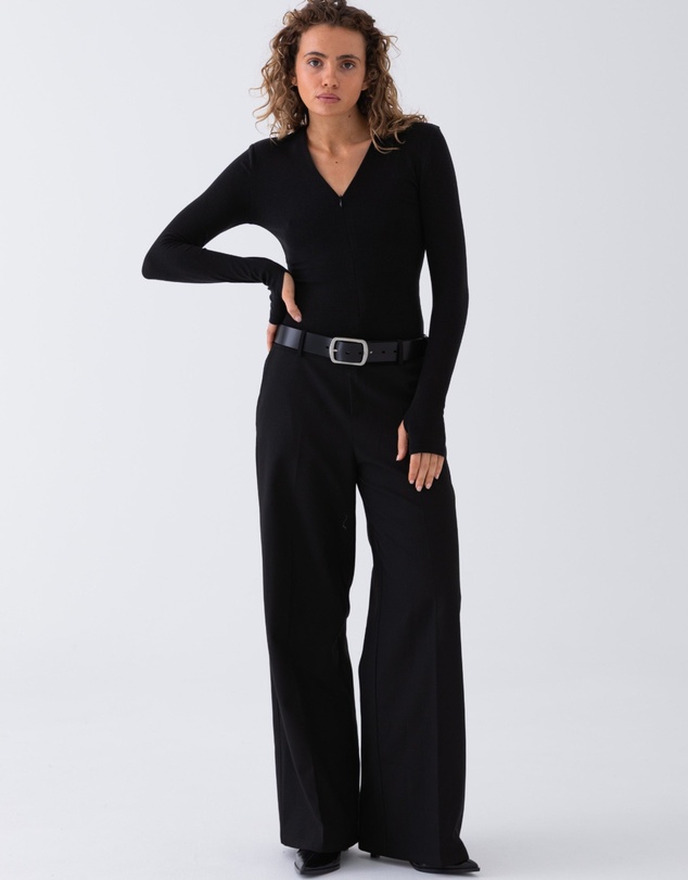 Style Addict - Demi Zip Top